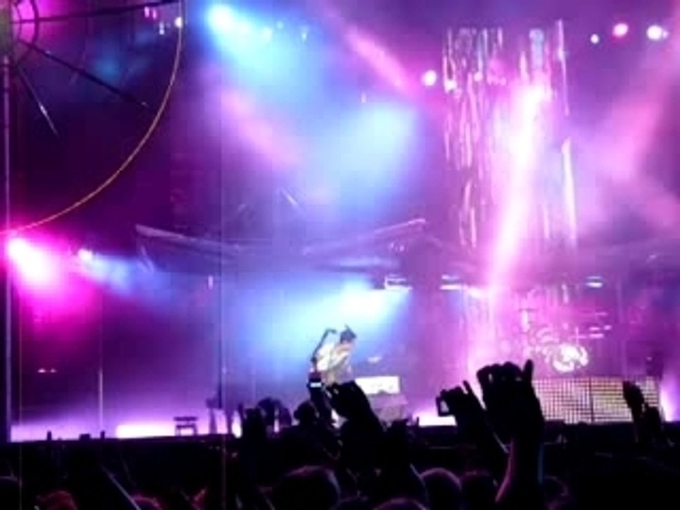 Muse au Parc des Princes (Paris) - Plug in baby