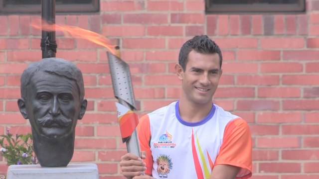 Campeón mundial de marcha enciende pebetero de los Juegos Deportivos Bolivarianos