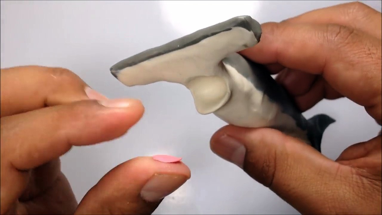 Como hacer un tiburon martillo de plastilina / How to make a hammerhead shark with clay