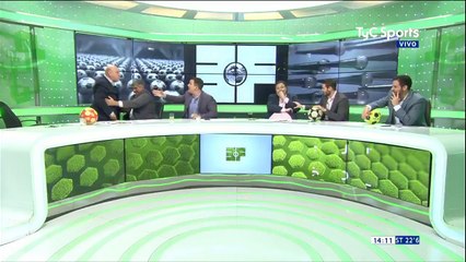 Le journaliste argentin Horatio Pagani pète totalement les plombs lorsqu'il évoque l'arbitrage vidéo !