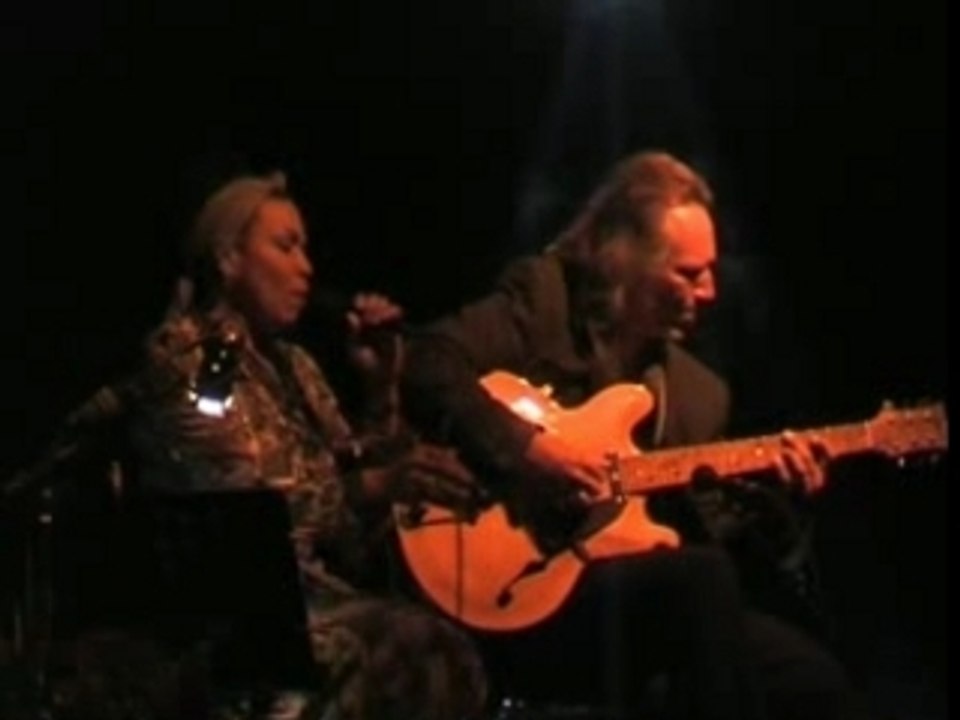 Dee Dee B. en concert