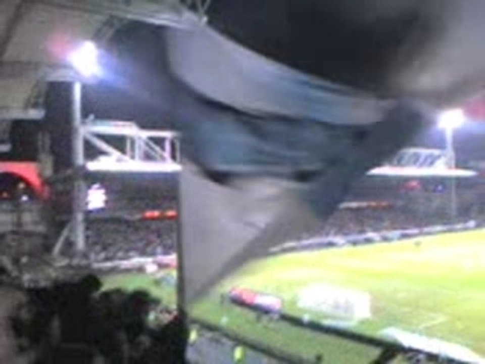 [OL-OM]- CU'84- HISSEZ HAUT LES DRAPEAUX+ FUMI