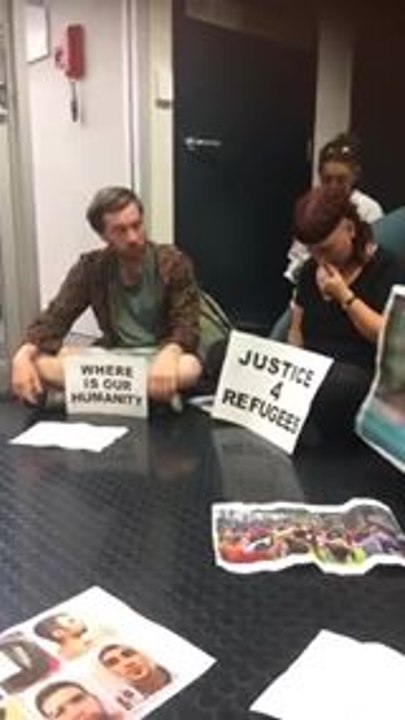 Protest Calling for Refugee Resettlement Forces Newcastle Border Force Office to Close