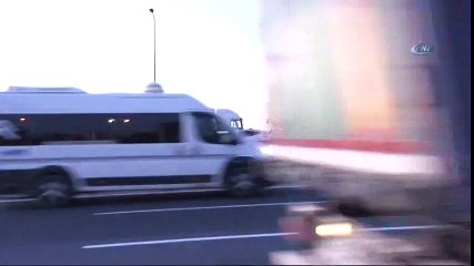 TEM’de Tır Devrildi, Yol Trafiğe Kapandı