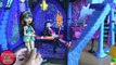 Видео с куклами серия 3 Монстер Хай, кукла Клео Де Нил готовит мороженое из Плей До