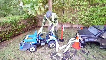 CARS TRUCK HIT by Power Wheel! Kids Baby Toys Johny Johny Yes Papa Song Nursery Rhymes for Children