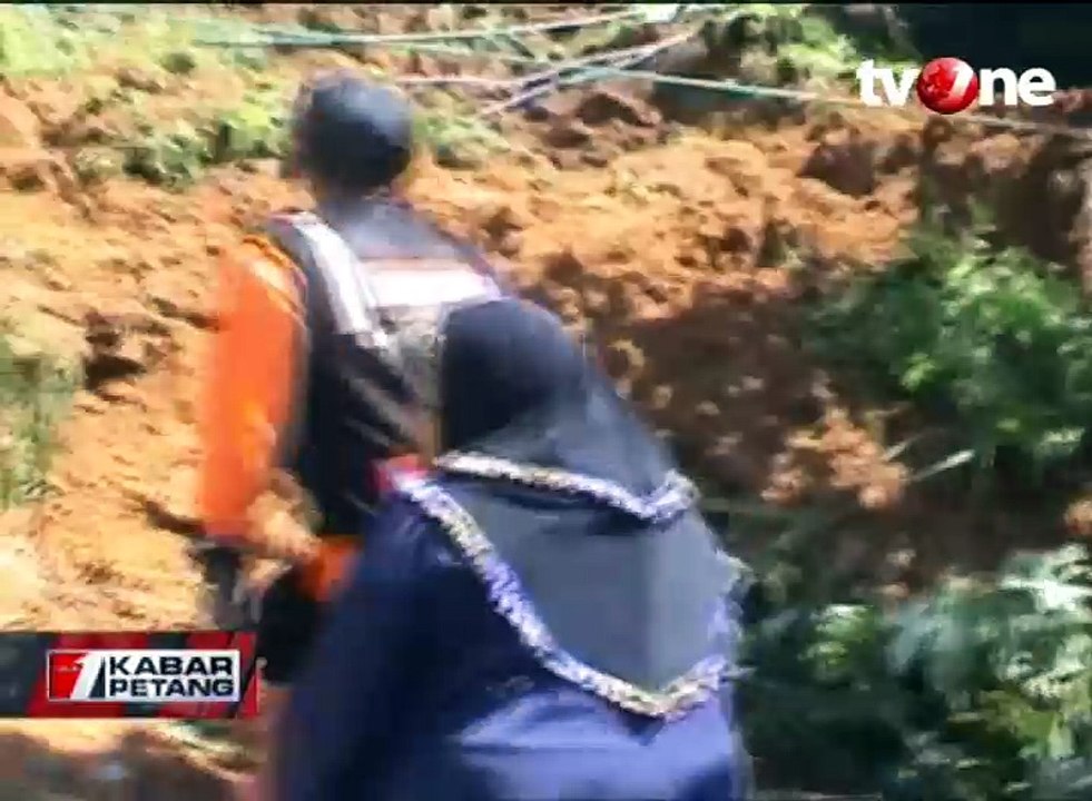 Bencana Longsor, 4 Orang Tewas Tertimbun