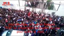 Des milliers d'algériens qui font la queue pour venir étudier en France