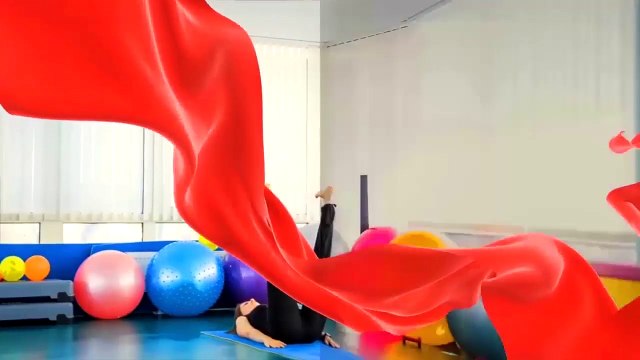 إستعيني بالكرسي في 5 تمارين منزليّة رياضية... النتيجة مذهلة بعد أسبوع!