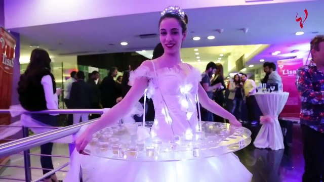 لها تلتقي بنجوم فيلم زفاف... يان ؛ فماذا صرّح بطلاه كارلوس عازار وإيميه صياح؟