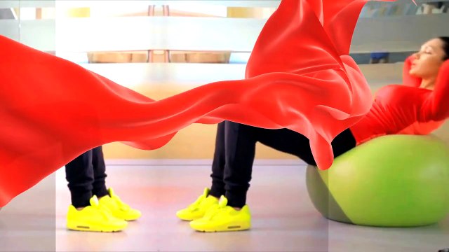 تعلمي كيفية شد المنطقة الخلفية من الجسم في المنزل ومن دون أدوات رياضية