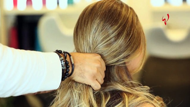 بالفيديو- دقيقتان فقط لتحصلي على هذه التسريحة الرومنسية الرائعة!