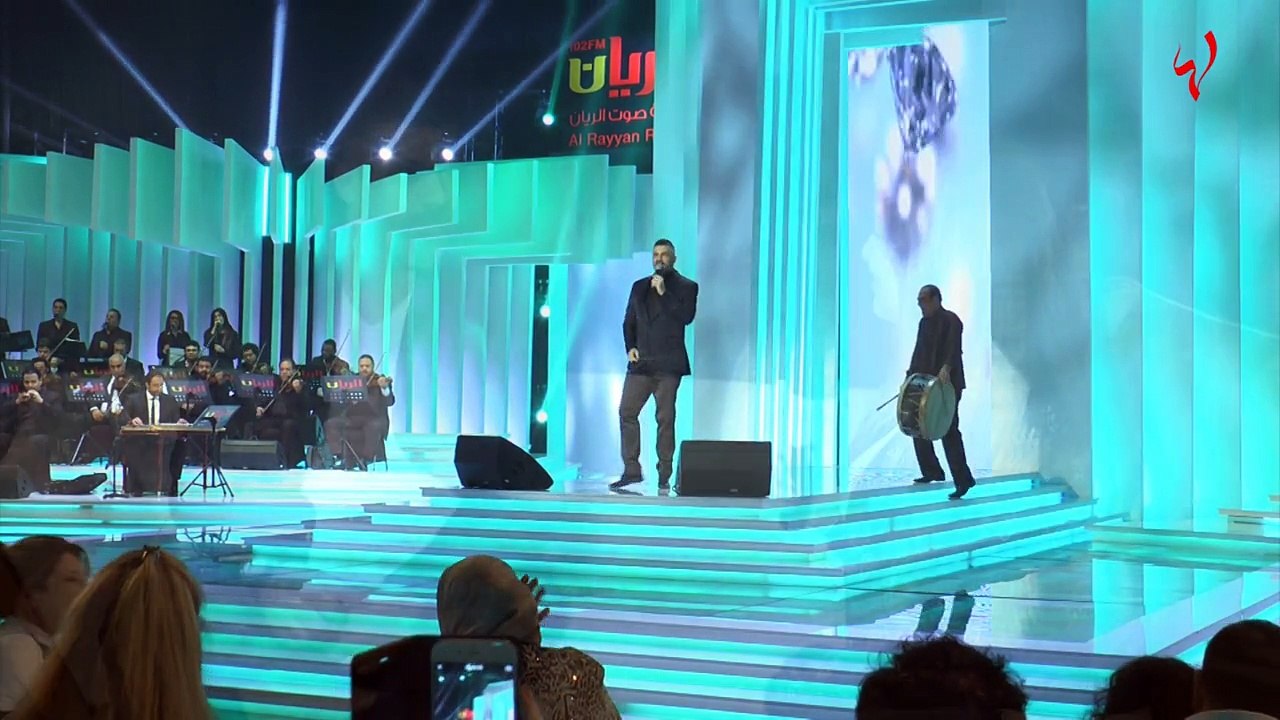 فارس كرم لـ أخبار سارة: أردت الغناء في "سوق واقف" مع ملحم بركات، وماذا قال عن جورج وسوف وفضل شاكر؟