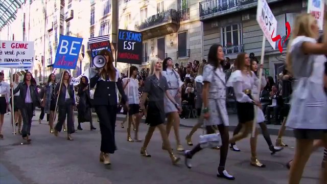 ع الموضة - حذاء سيرافقك هذا الموسم... ما لونه