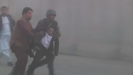 아프간 외교단지 자살폭탄테러...5명 사망·20명 부상 / YTN