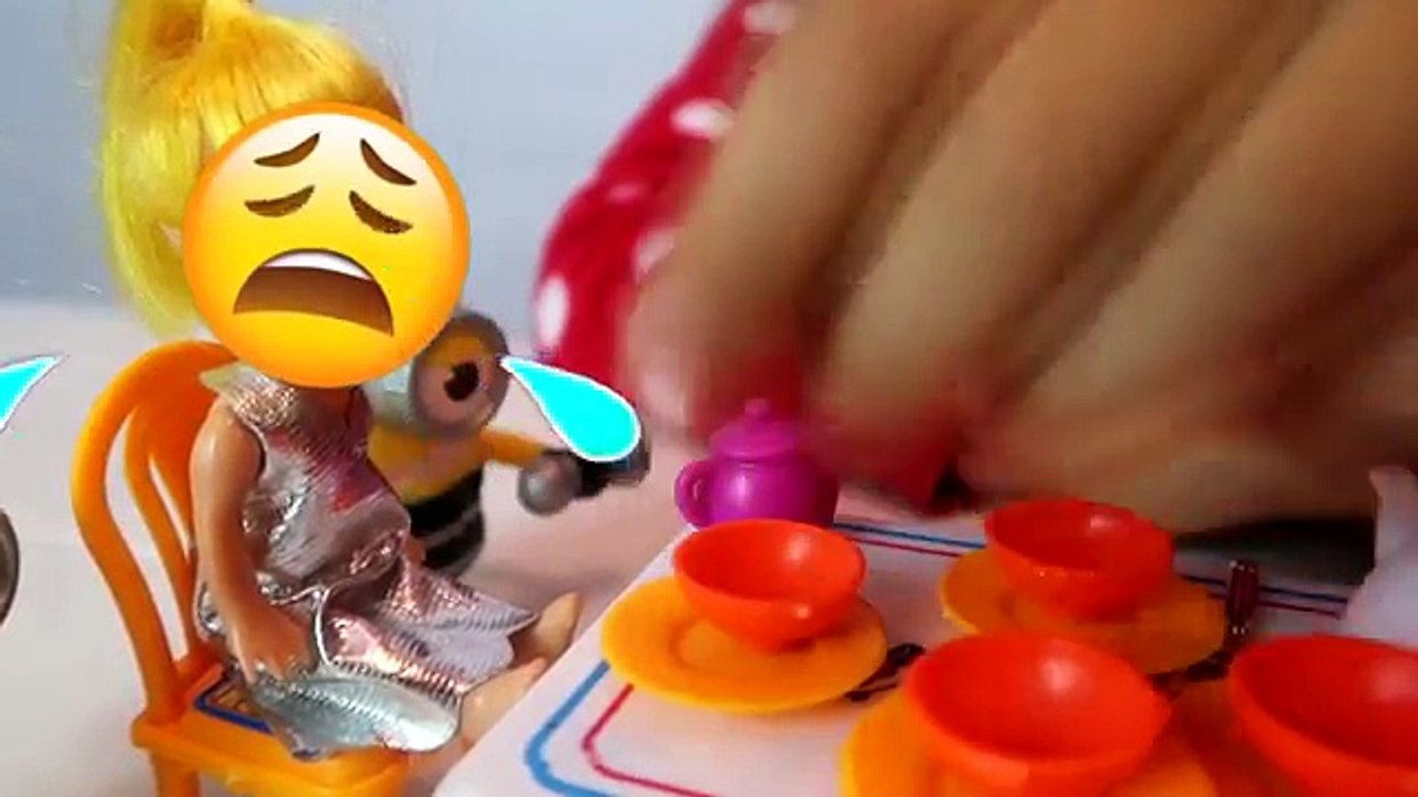Bad Baby Learn Colors with Crying Baby Dolls Minnie Mouse Nursery Rhymes Song