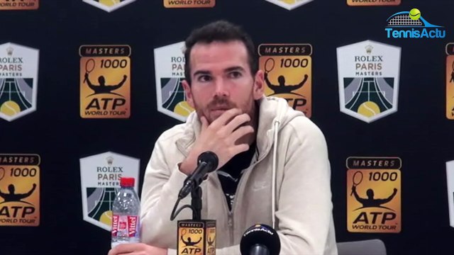 Rolex Paris Masters 2017 - Adrian Mannarino sans raquette, sans équipementier