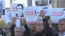 El juicio de Cumhuriyet queda aplazado un año después de los arrestos