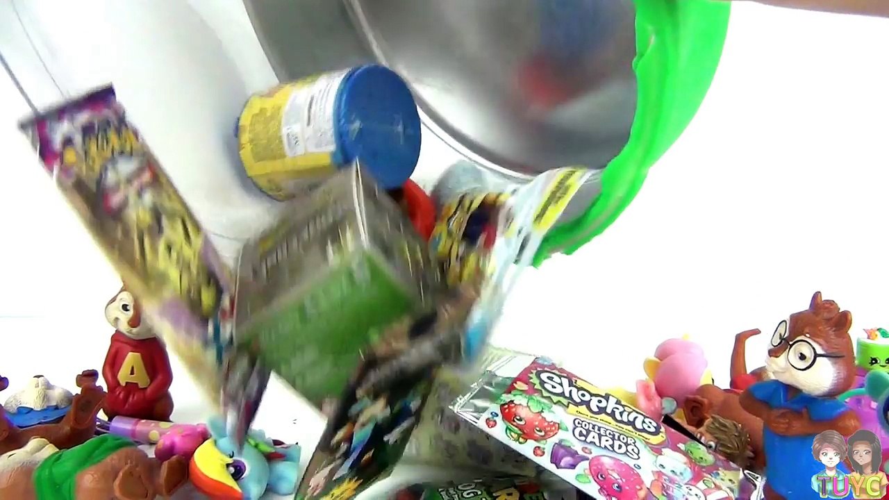 Alvin and the Chipmunks Play doh Toy Surprise Cake with Alvin, Simon, Theodore / TUYC