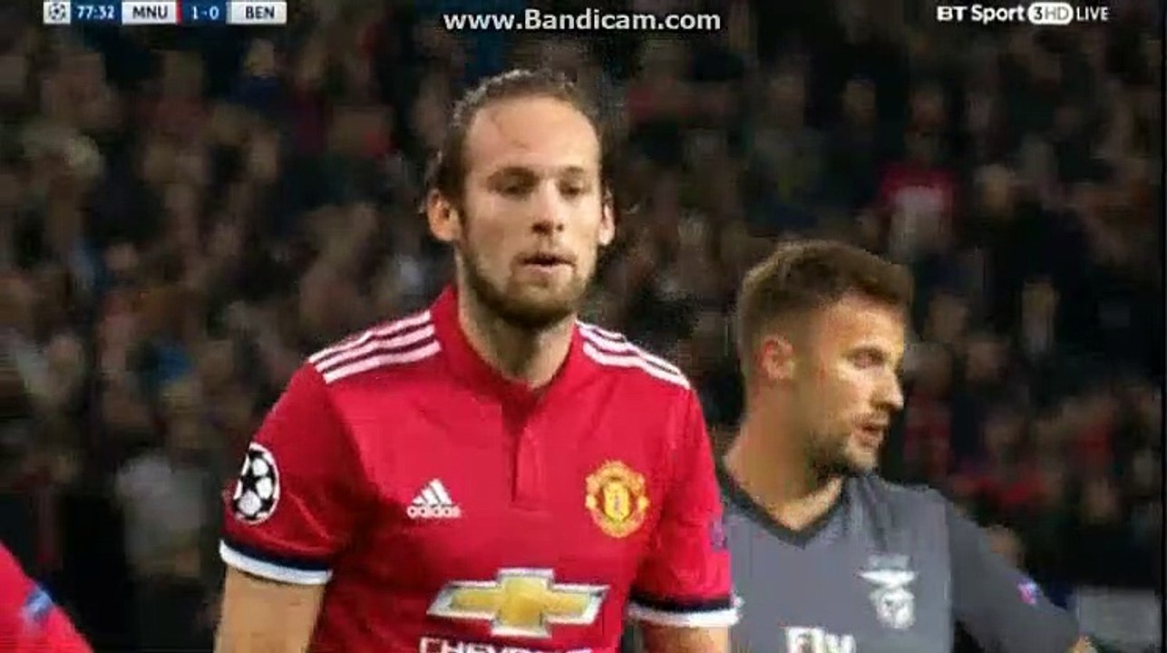 Daley Blind Goal - Manchester United 2-0 Benfica 31.10.2017