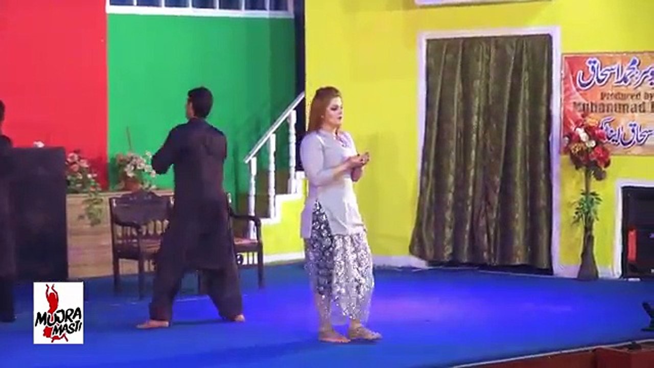 TERE JAYE GABRU KHISEY - 2017 PAKISTANI MUJRA DANCE
