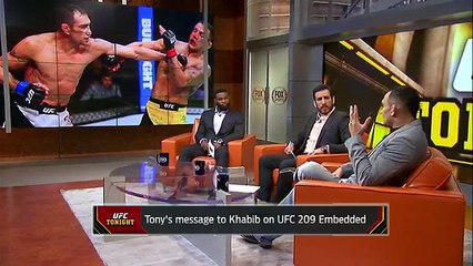 Video herunterladen: Tony Ferguson knew Khabib Nurmagomedov would miss weight at UFC 209 | UFC TONIGHT