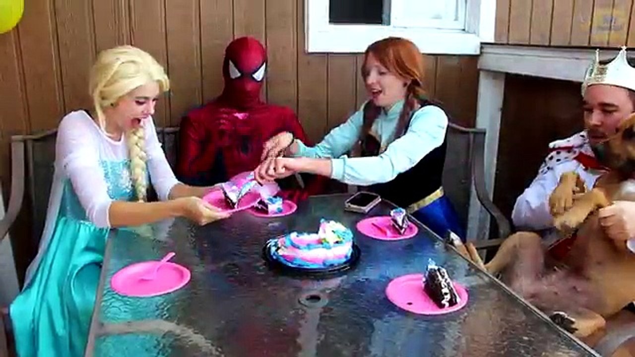 Maleficent BAD BABY w/ Frozen Elsa Sticky TAPE Spiderman Belle Funny Kids Video in real li