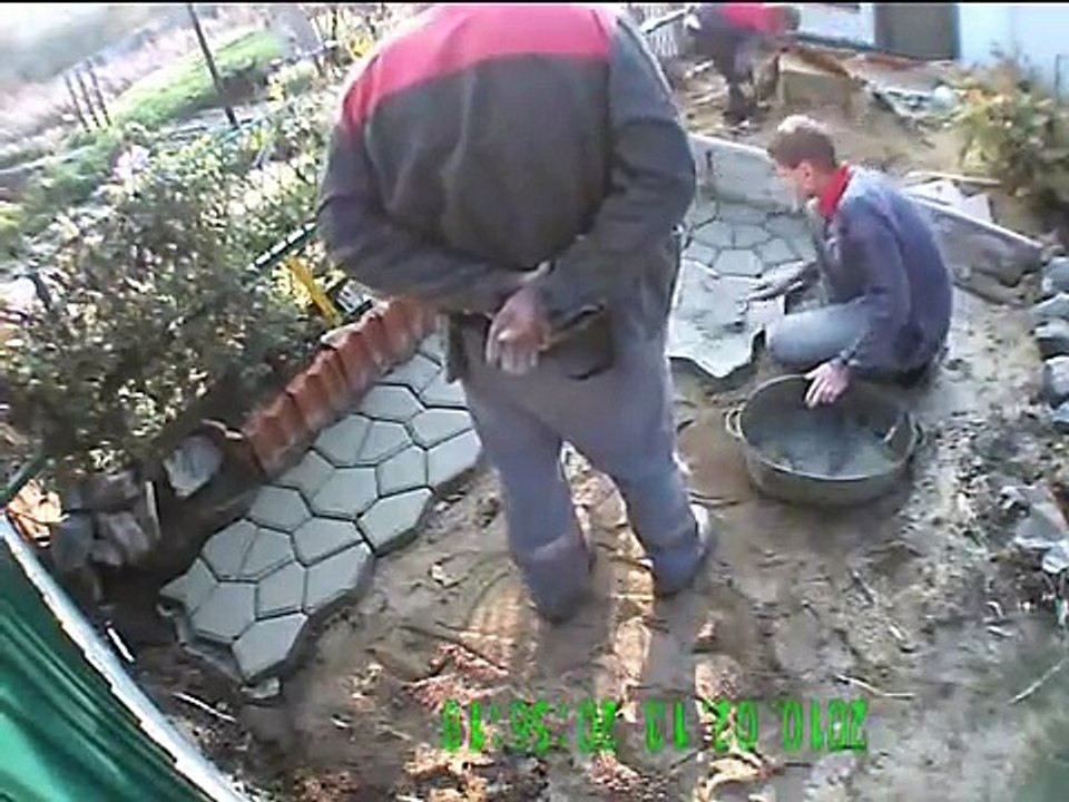 форма для садовой дорожки