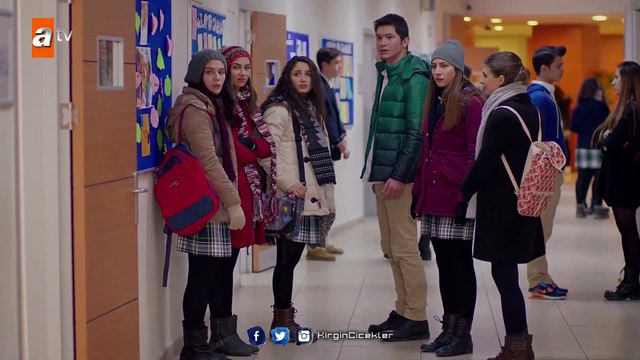 Kırgın Çiçekler 32.Bölüm - Pavyon Şarkıcısının Kızı Meral !