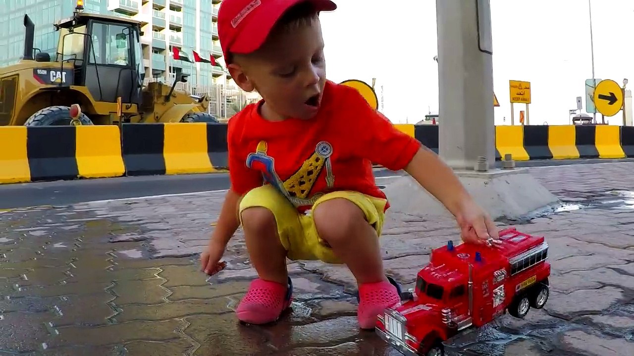 Fire Trucks, Backhoe, Excavators truck Little Bus toys!-6i6L6Y6eHPE