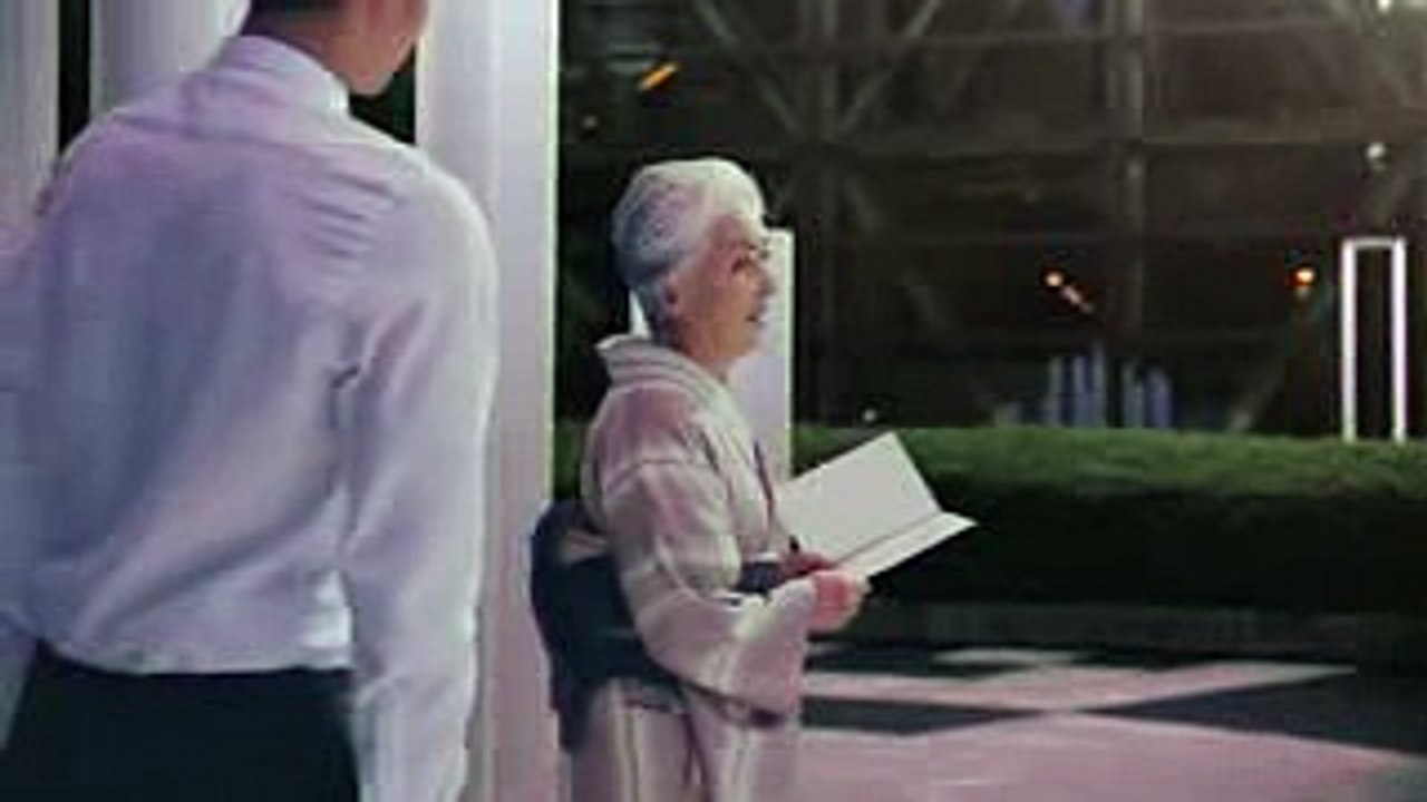 フジテックCM「あなたを乗せて・エレベータ（老婦人）編」
