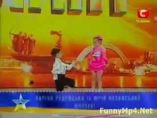 Two 5 year's Kid's Awesome Outstanding Dance - Must See(funnymp4.net)