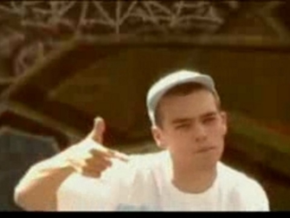 On veut du cash- FDA  feat GENIOUS CREW (clip)