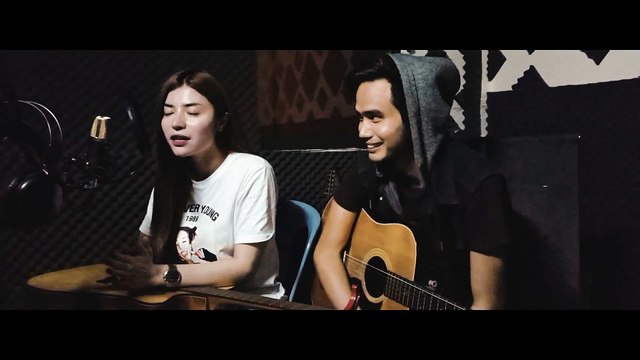 Sok Pisey singing cover heritage song The first love ស្គាល់រស់ជាតិស្នេហ៏ Cover ដេាយ សុខ ពិសី