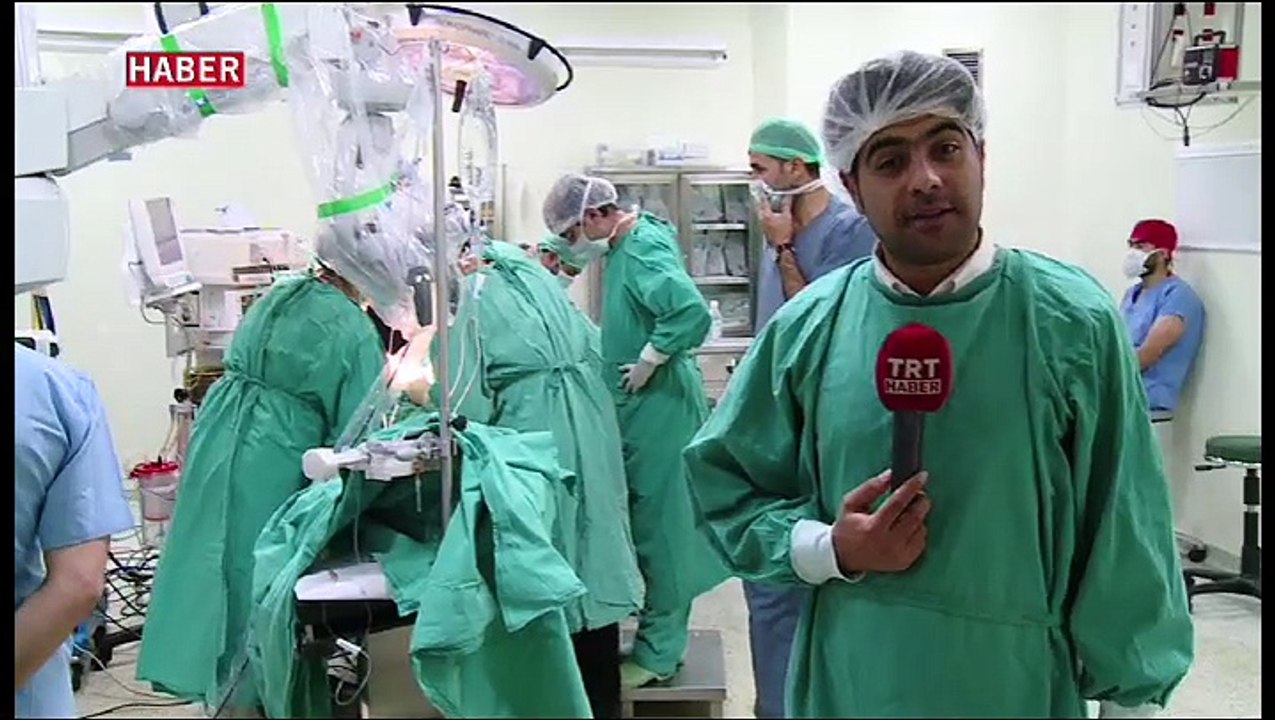 Doğuştan işitme engelli Sercan ve Fatıma ilk kez ebeveynlerinin sesini duydular