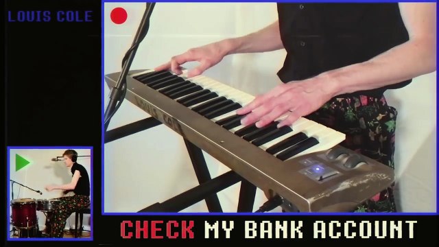 Il compose une musique à sa banque je veux pas consulter mon compte en ligne