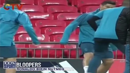 Intip Aksi Usil Para Pemain Bola Kelas Dunia