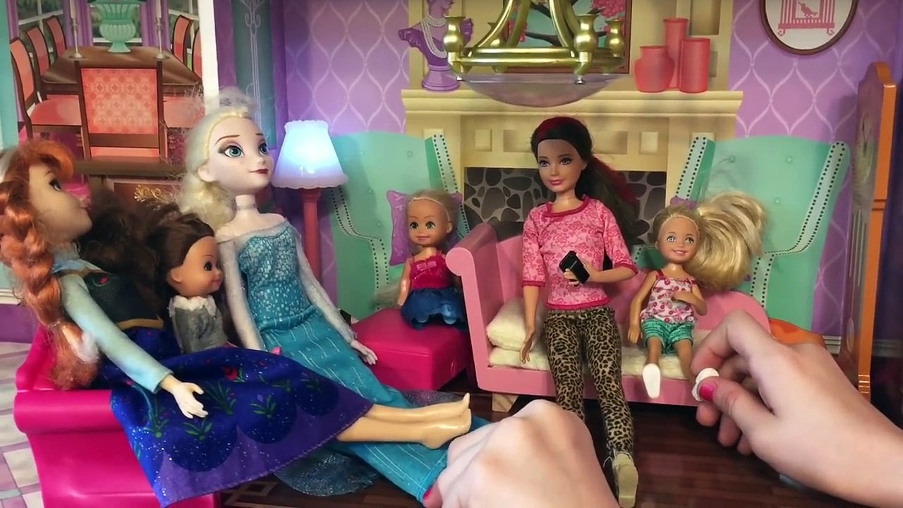 Anna and Elsa SLIME prank!