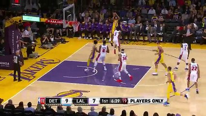 Ball One-Handed Assist