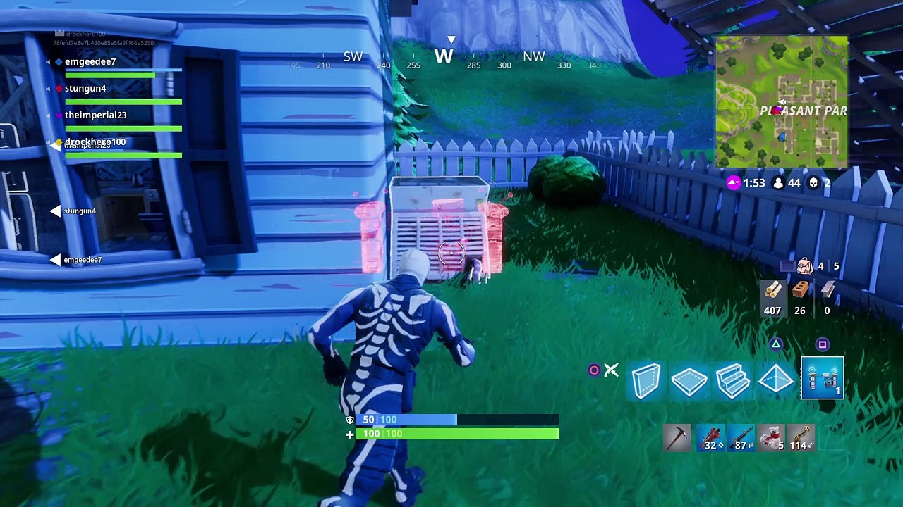 Fortnite Surrounded