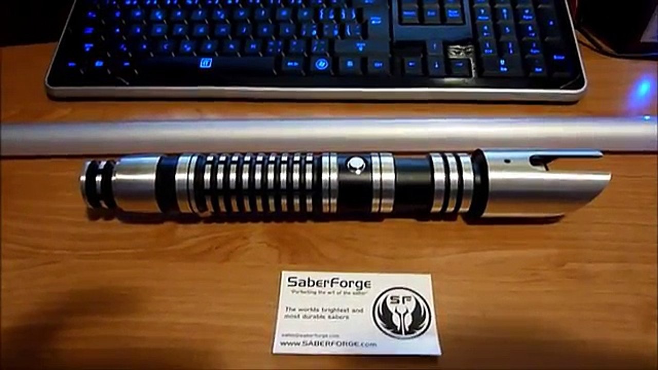 Venomous Fury - lightsaber od firmy Saberforge