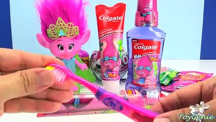 Trolls Poppy Brush Teeth with LOL Doll Surprises
