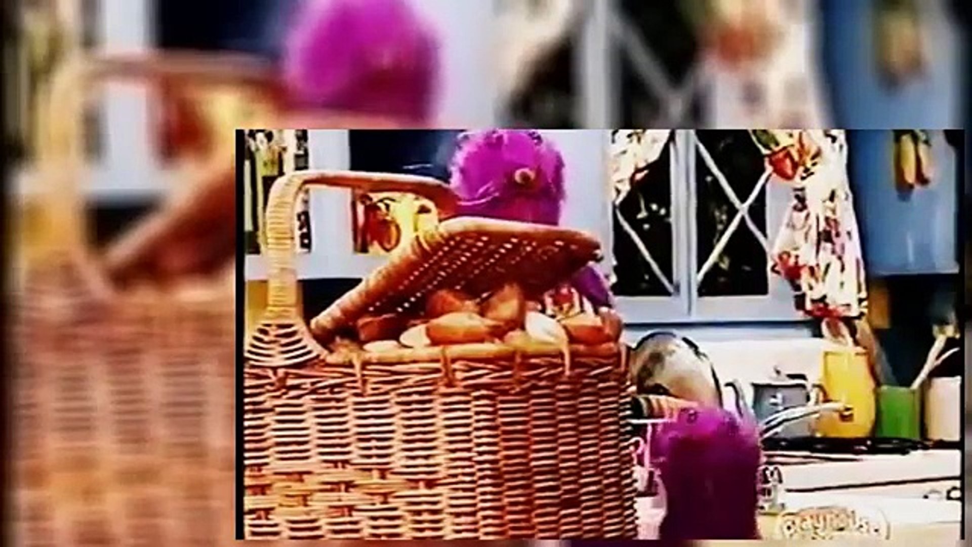 Bear In The Big Blue House Eat Drink Juice And Be Merry - 