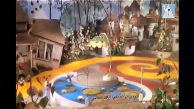 Las 8 Peliculas MALDITAS del cine / Historias de TERROR detras de las peliculas