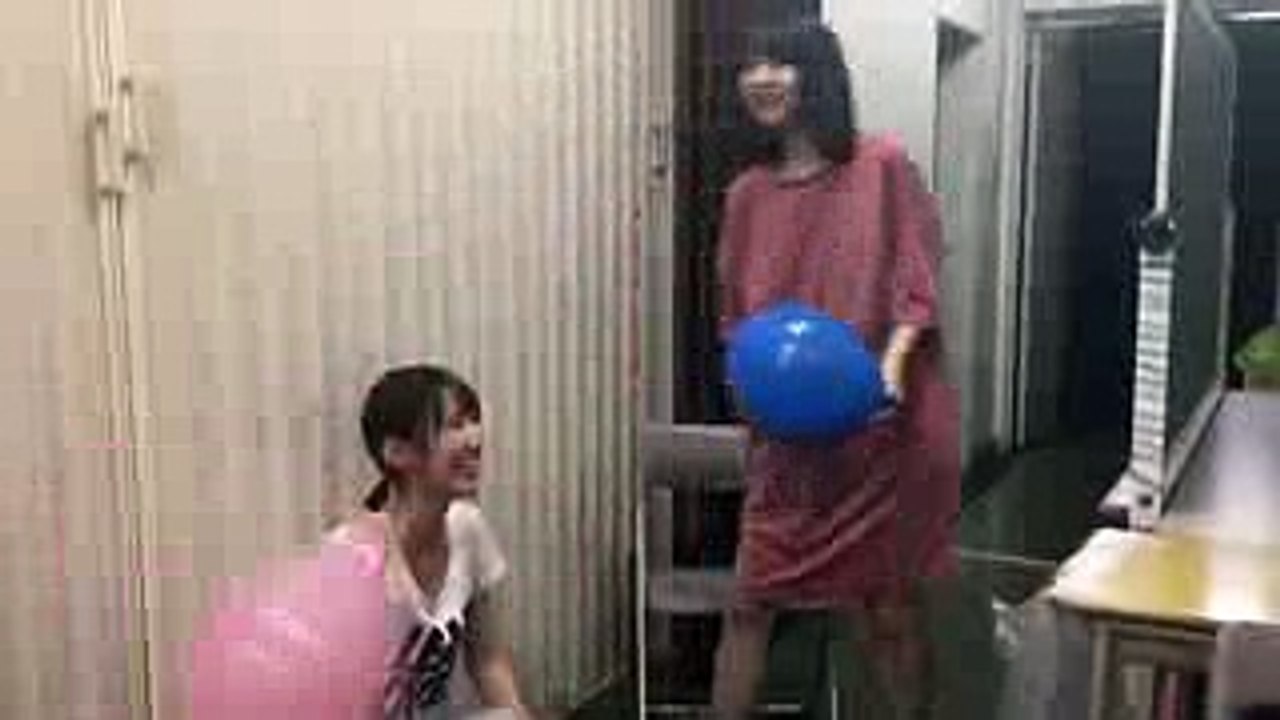 HKT48   松岡菜摘   ケツで風船を割るチャレンジ   20170519
