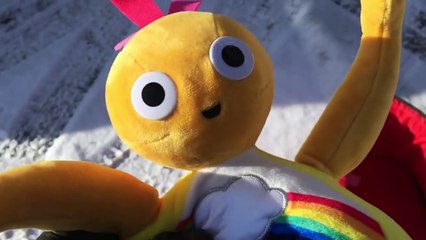 NOO NOO Toy and DUGGEE Rides On Snow Sled!-4dJYNYjEcdI