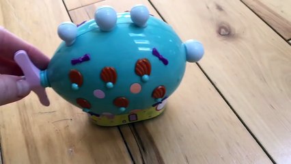 PINKY PONK Toy In The Snow!-9oLrADJU1p8