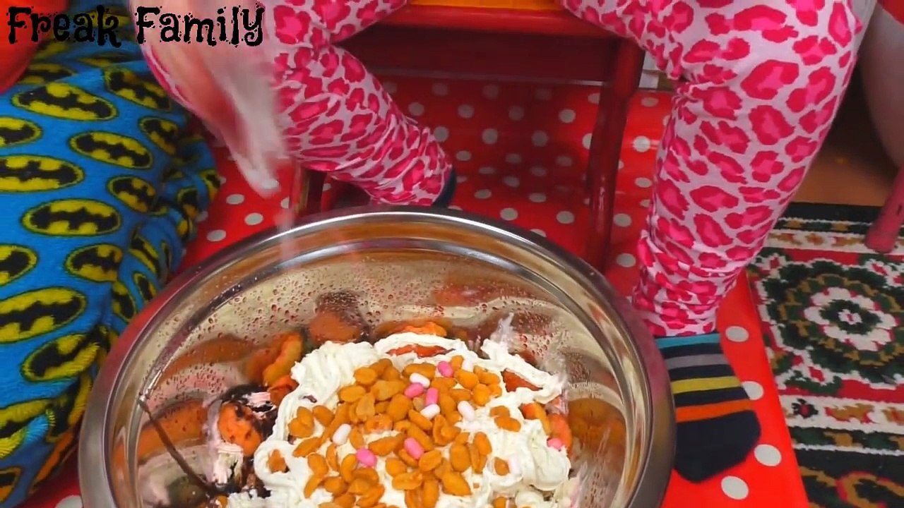 Bad Baby Maple Syrup Fountain Breakfast Challenge Victoria Annabelle Freak Family Daddy