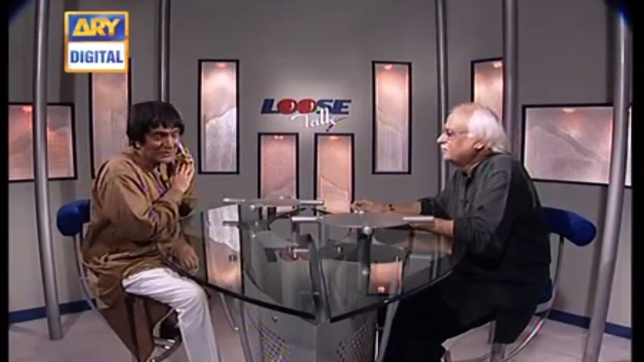 Director Kon Hai Tumhare Program Ka - Loose Talk