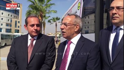 محافظ شمال سيناء يتسلم 4 أتوبيسات من البنك الاهلى
